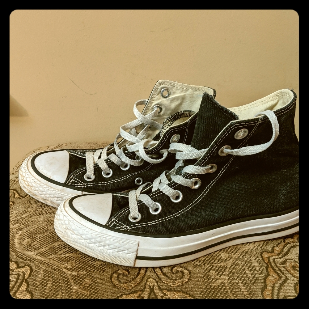 Black and White Men or Women's Hightop Converse